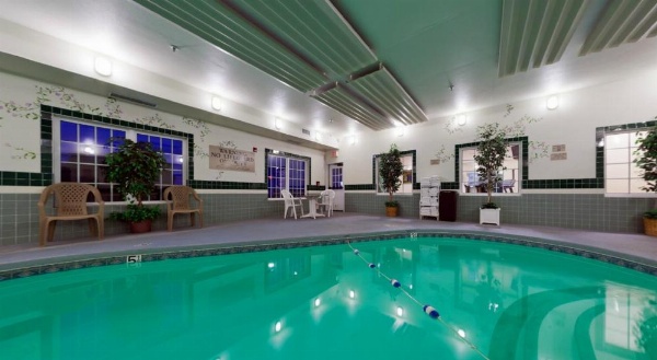 Country Inn & Suites by Radisson, Salina, KS image 21